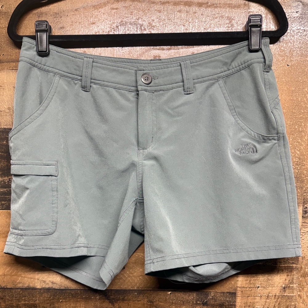 The North‎ Face Womens Size 6 Green Outdoor Cargo Shorts Hiking Adventure